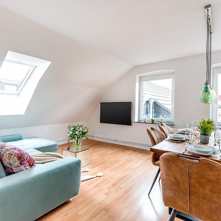 Madame Flens - Komfortable Wohnung Mit 3 Schlafzimmern Im 3 Og Flensburg Exterior foto